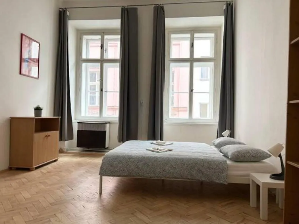Party House Prague - Apartments Ve Smeckach 18, City Center!!