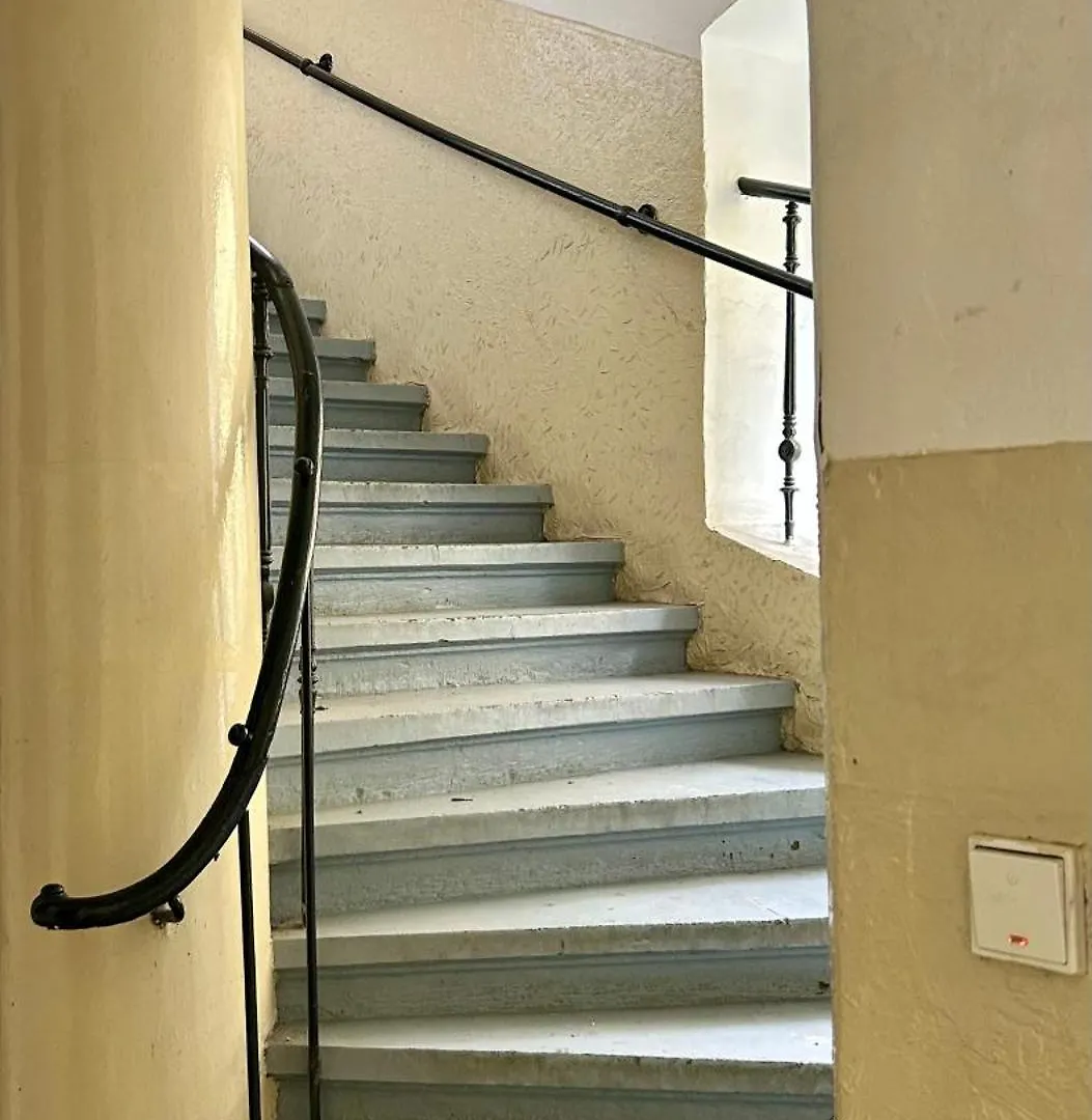 Party House Prague - Apartments Ve Smeckach 18, City Center!! 0*,