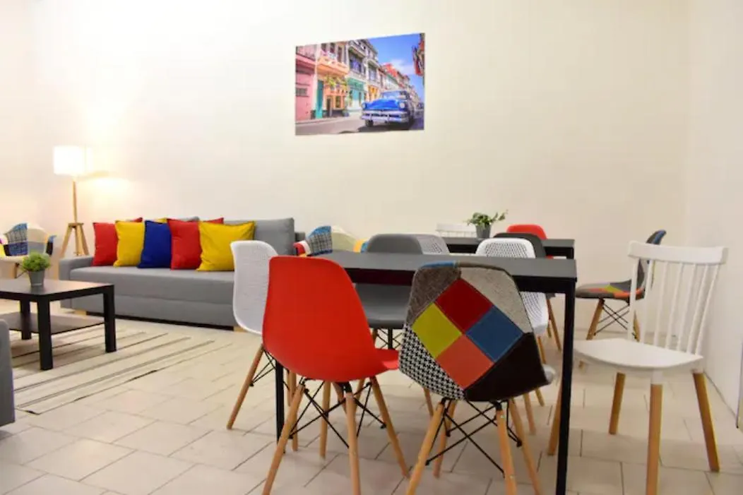 Party House Prague - Apartments Ve Smeckach 18, City Center!!