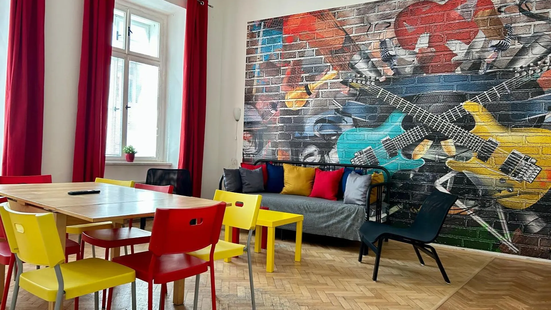 Party House Prague - Apartments Ve Smeckach 18, City Center!!