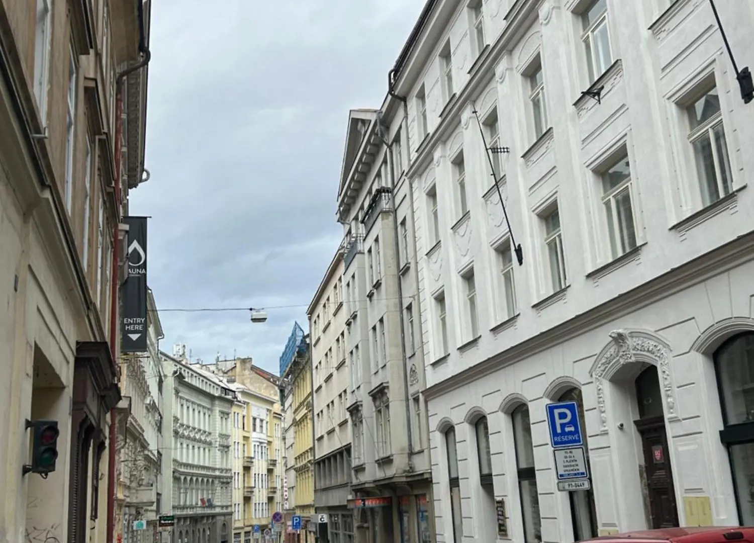 Party House Prague - Apartments Ve Smeckach 18, City Center!!