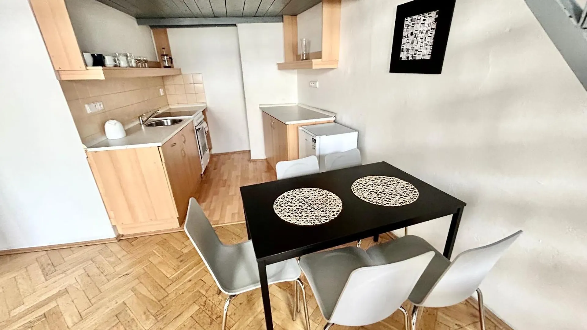 Party House Prague - Apartments Ve Smeckach 18, City Center!! Czech Republic