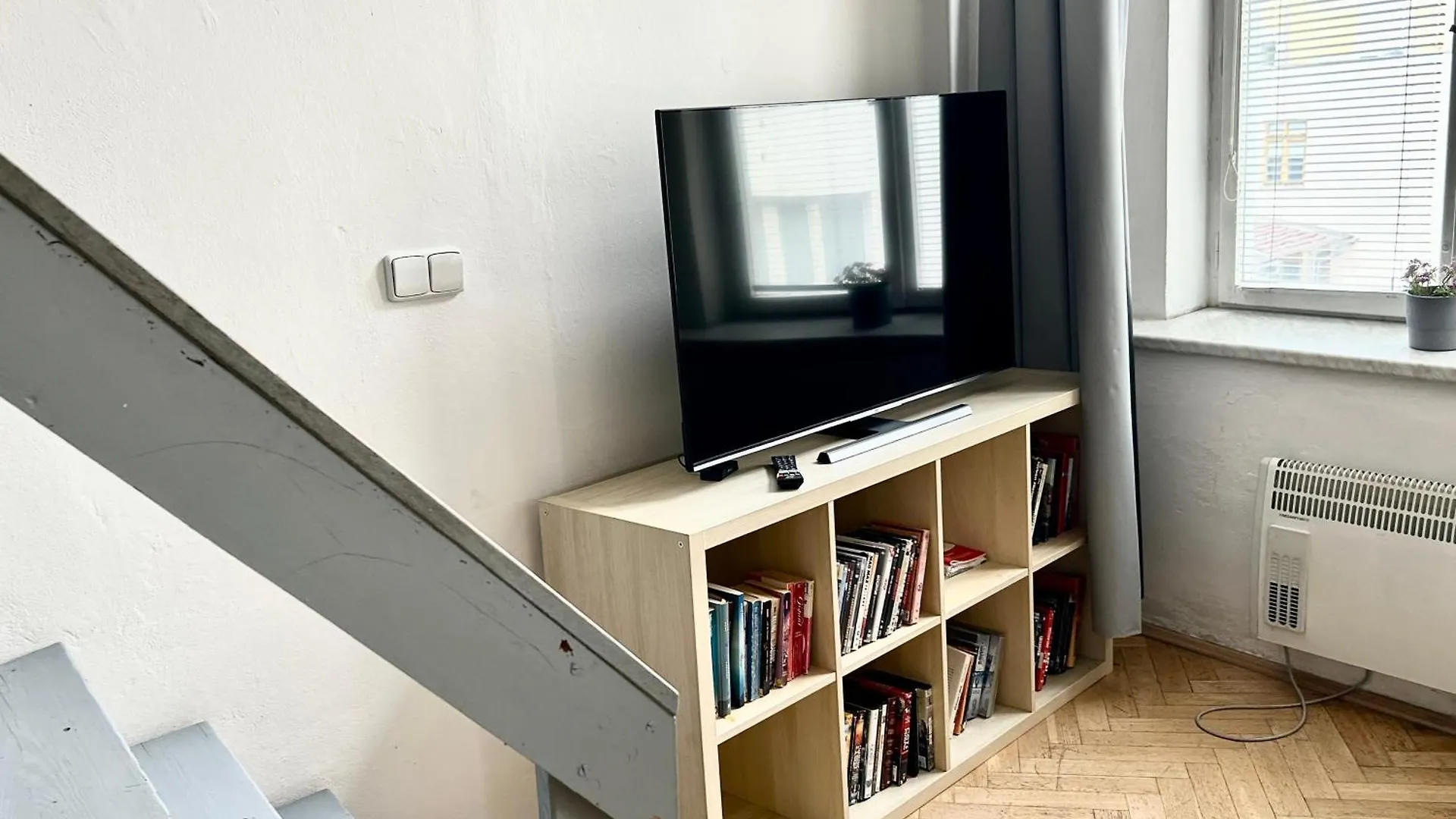Party House Prague - Apartments Ve Smeckach 18, City Center!!