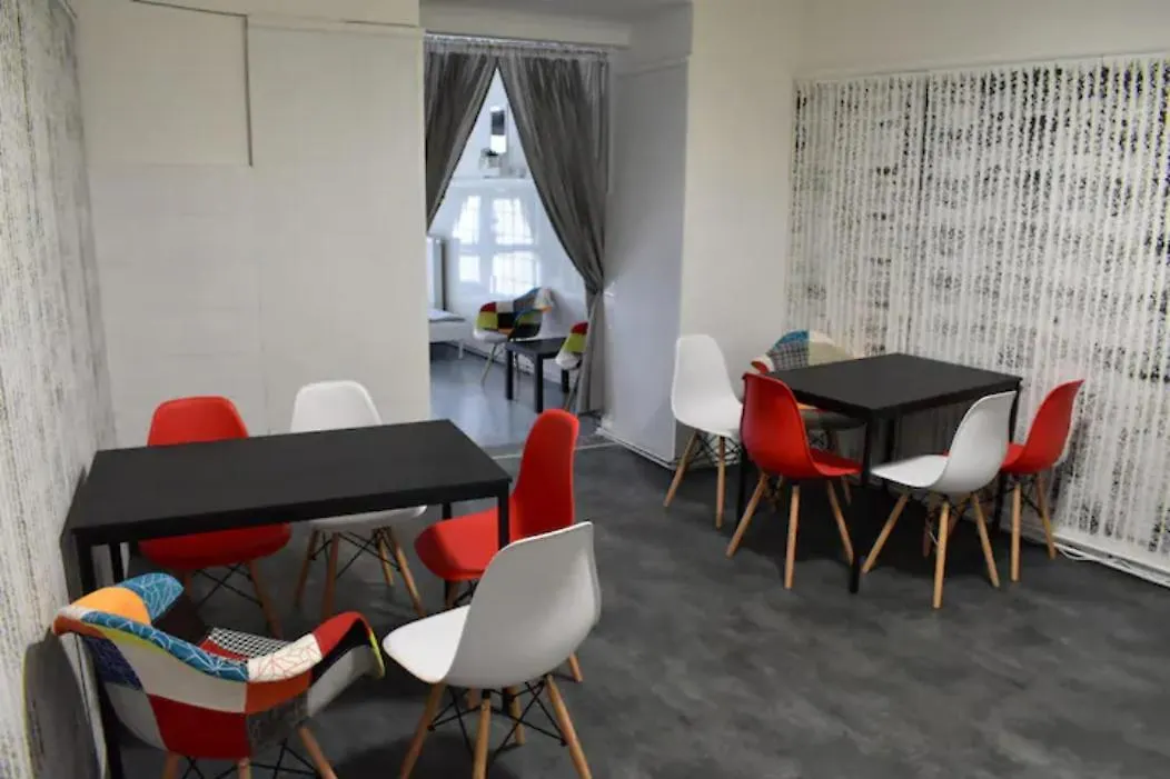Party House Prague - Apartments Ve Smeckach 18, City Center!! Tjeckien
